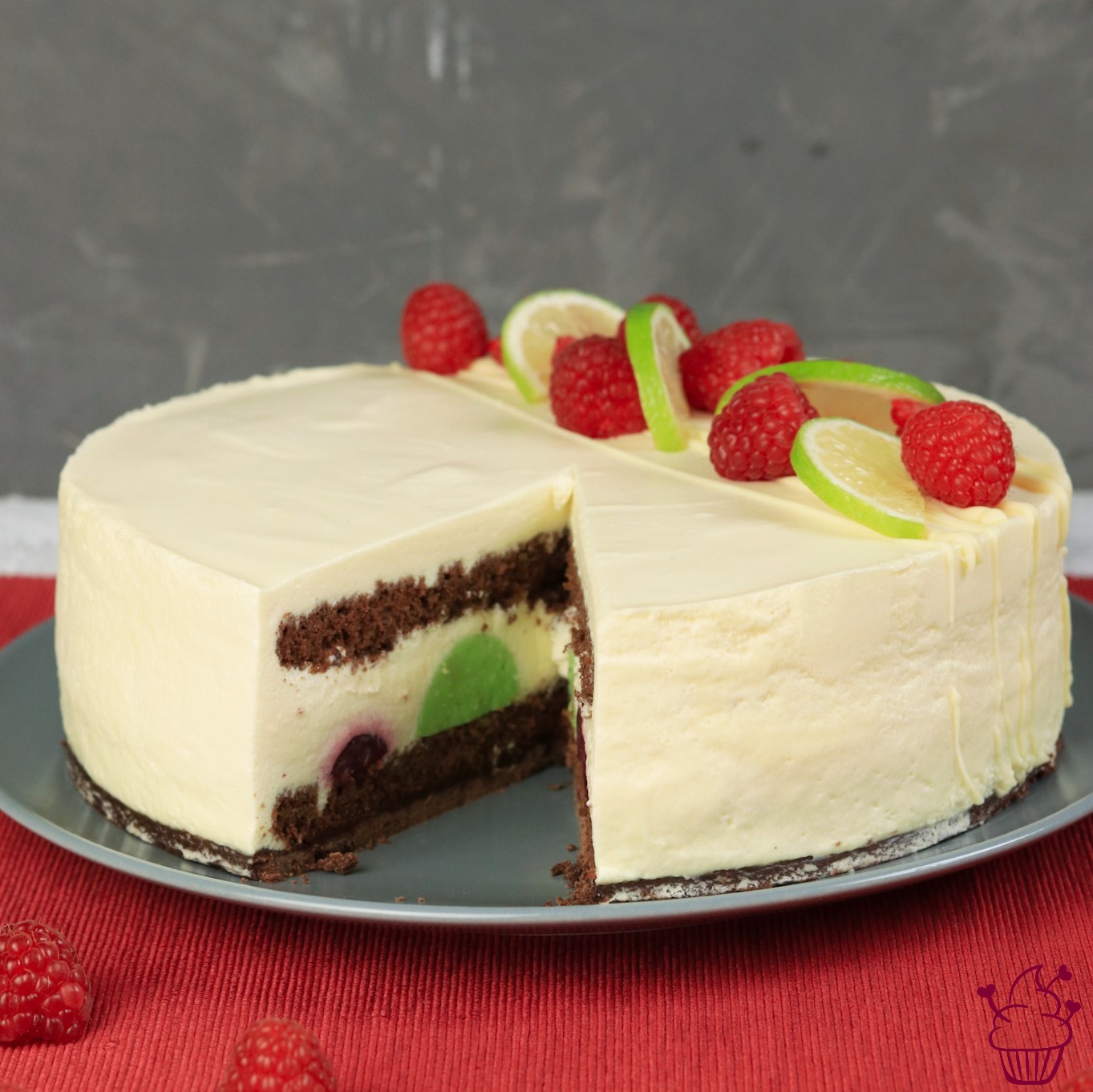 Read more about the article Schokoladen-Mousse-Torte mit Limette und Himbeere