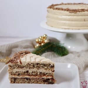 Read more about the article Haselnuss-Nougat-Torte